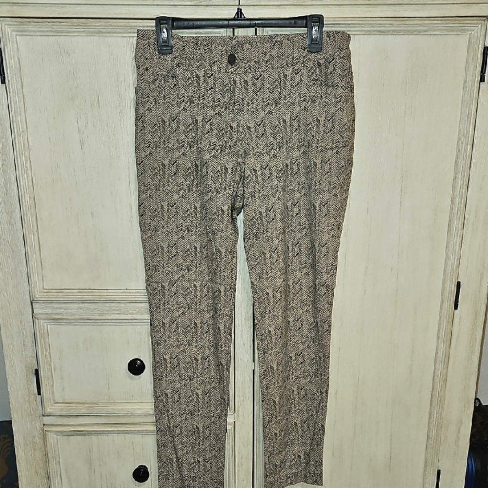 89th & Madison Tan Patterned Chinos